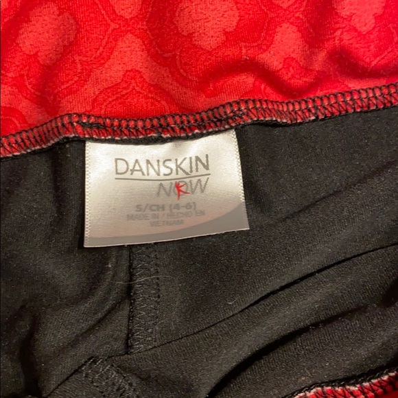 Black crop active wear - Picture 3 of 3